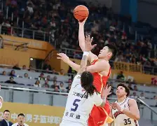 九游游戏中心下载 官方版-CBA常规赛倒计时，广厦男篮冲刺阶段单刀错失，细节引发关注，态度坚定，轮换策略成焦点的简单介绍