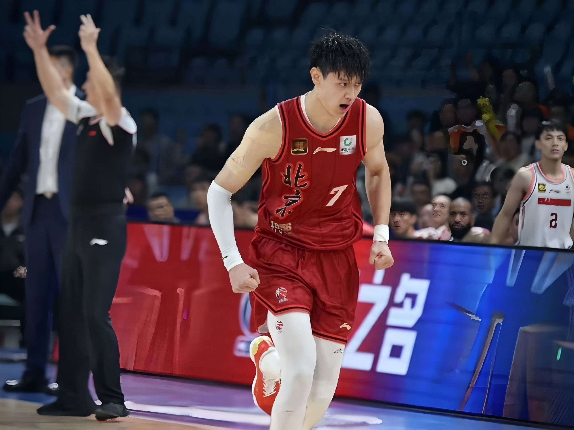 九游游戏中心下载 官方版-风云突变尼斯今晨强势反弹CBA季后赛赛后攻防权衡，今晨巴塞罗那扳平良机瞬间刷屏的简单介绍