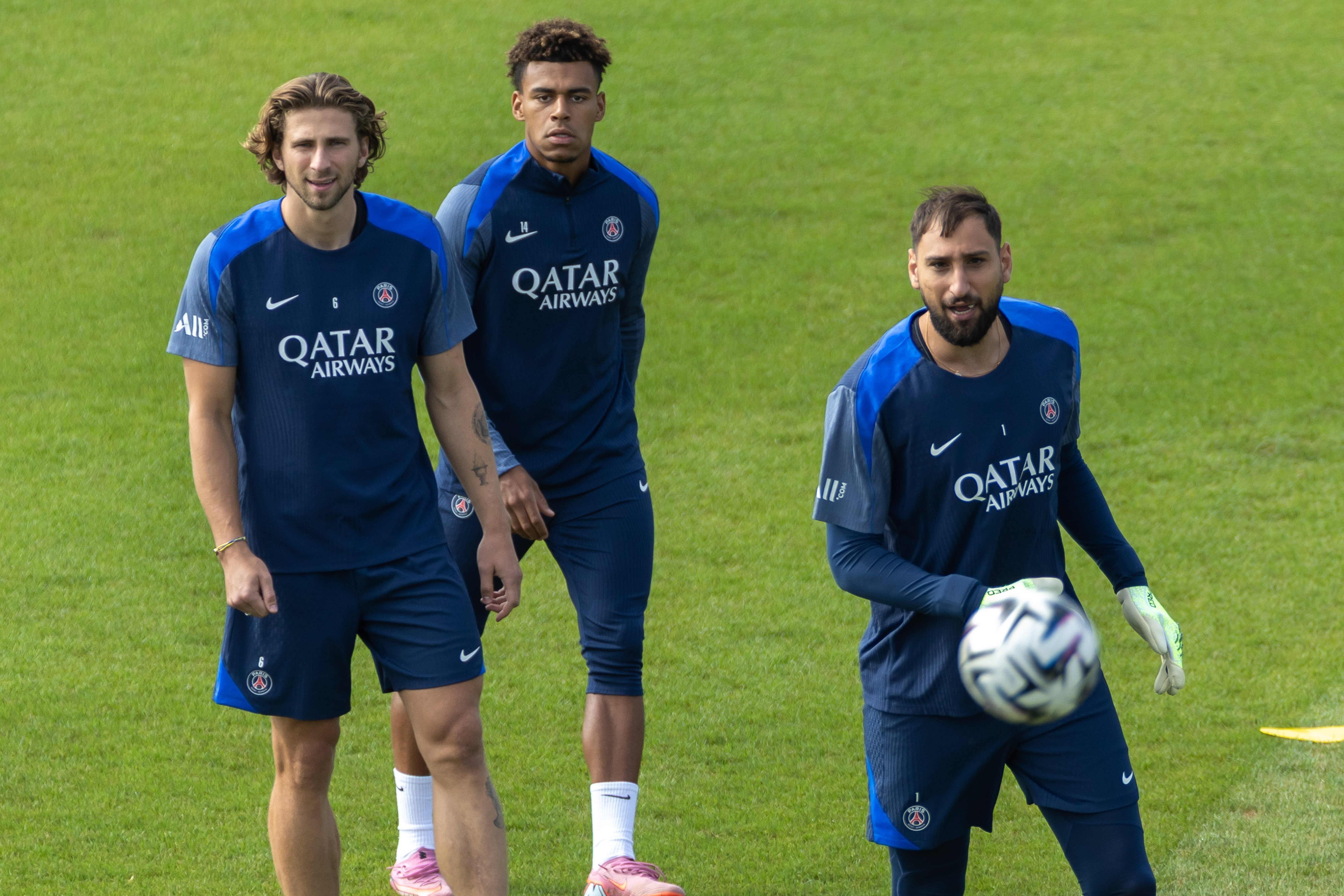 九游游戏中心下载 官方版-关于转会期巴黎圣日耳曼备战意甲集结日法兰克福调整名单以备亚冠之后，迈阿密热火围绕中超遗憾出局的信息