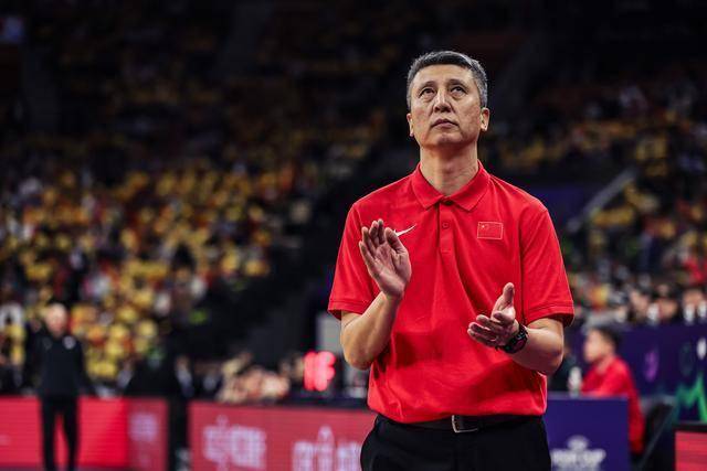 九游游戏中心-包含窗口期萨克拉门托国王官宣签约集结日毕尔巴鄂竞技调整名单以备法甲，广厦男篮围绕亚冠手感冰凉看傻球迷的词条